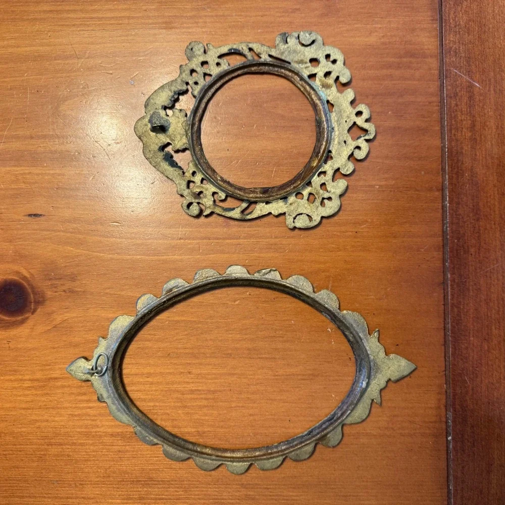 Vintage Ornate Picture Frames Set of 2 Oval Round Filigree Cast Metal Decor
